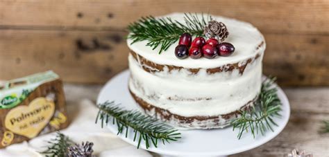 Vianočná perníková torta s ozdobami