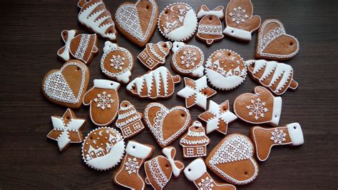 Rôzne druhy plniek do medovníkov