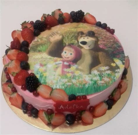 farebná torta Máša a medveď