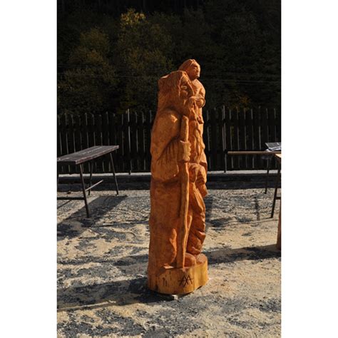 Drevená socha Vyzy veľkej
