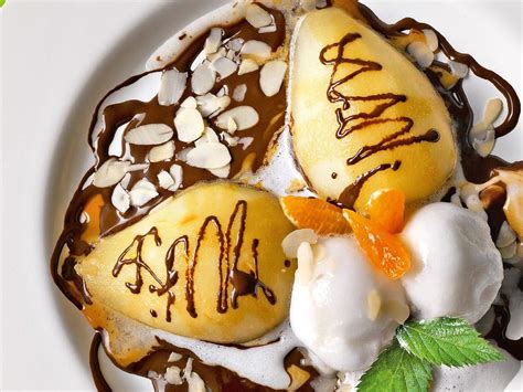 Hruška s čokoládou a zmrzlinou