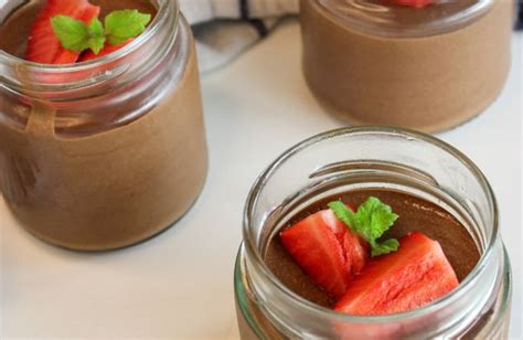 Čokoládová pena s hruškami