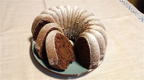 Vianočná čokoládová bábovka s marcipánom