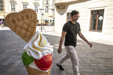 Ilustračná fotografia predajného stánku so zmrzlinou