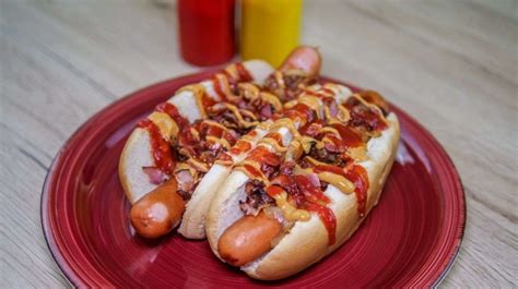 Klasický americký hot dog