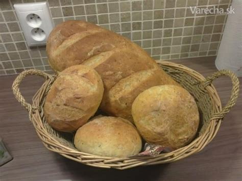Ilustračná fotka čerstvo upečeného zemiakového chleba