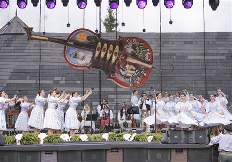 Choreografie Tibora Hlbočana v podaní súboru Rozsutec