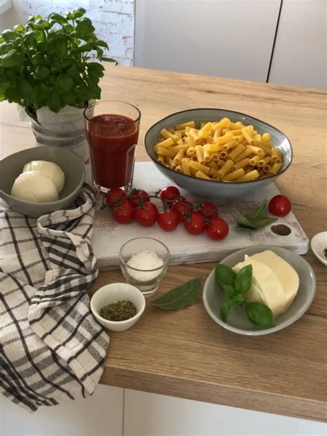 Ingrediencie na prípravu cestovinového šalátu