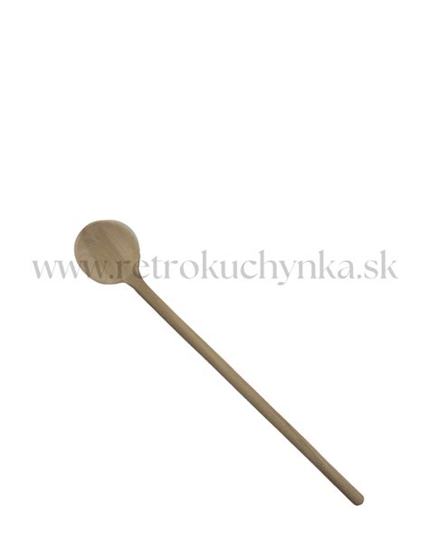 drevená vareška v kuchyni