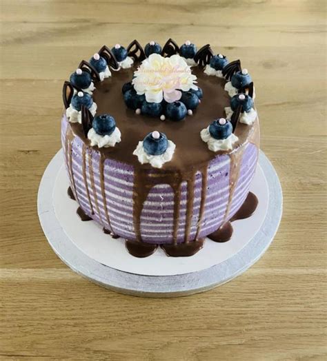 Čokoládová čučoriedková torta