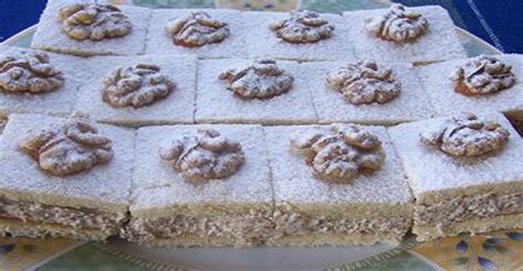 Miska s orechovou plnkou