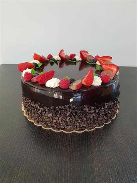 Rôzne variácie čiernej torty
