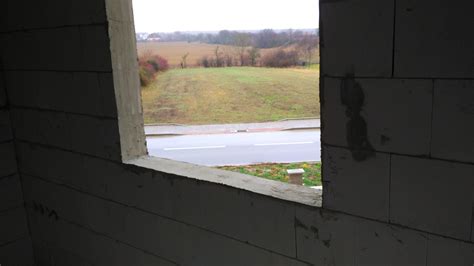 Príprava ostenia okna pred omietaním