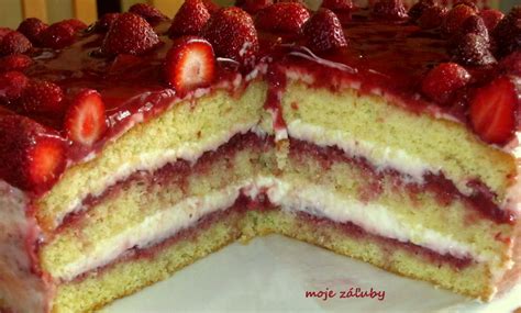 Jahodová torta s marcipánom