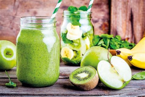 farebné smoothie s pridaním zeleniny