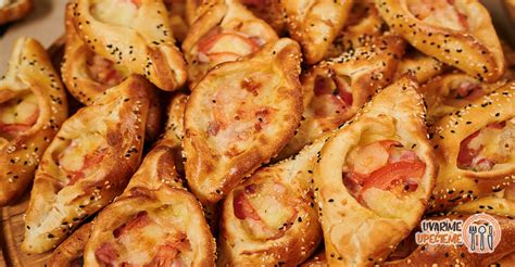 Rôzne tvary a druhy dezertov z lístkového cesta