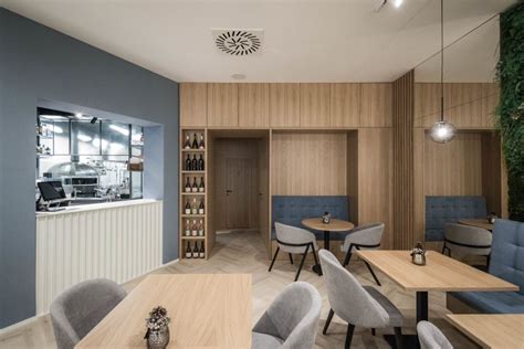 Interiér reštaurácie FoodGrill