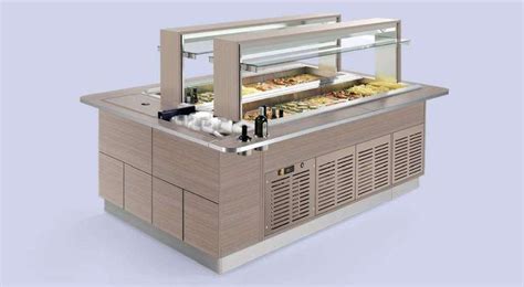 Ilustrácia starých bufetových pultov s klasickými šalátmi