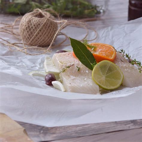Pečený halibut s citrónom a bylinkami