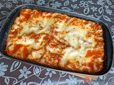Vrstvenie bezlepkových lasagní