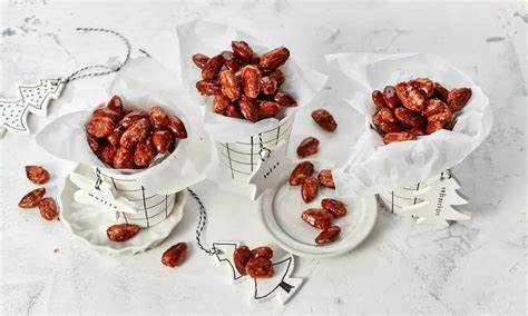 Pražené mandle na vianočných trhoch