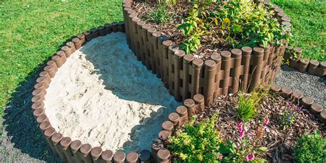 Rôzne materiály na stavbu vyvýšených záhonov