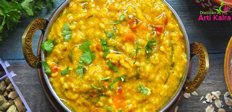 Indické jedlo Khichdi