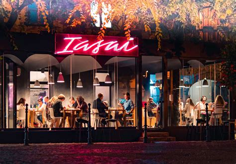 Príklad cenovej ponuky pre obed pre dvoch v IASAI Food Bar & More