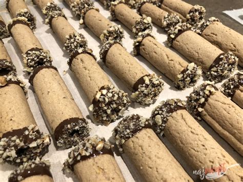 Orechové trubičky na vianočnom tanieri